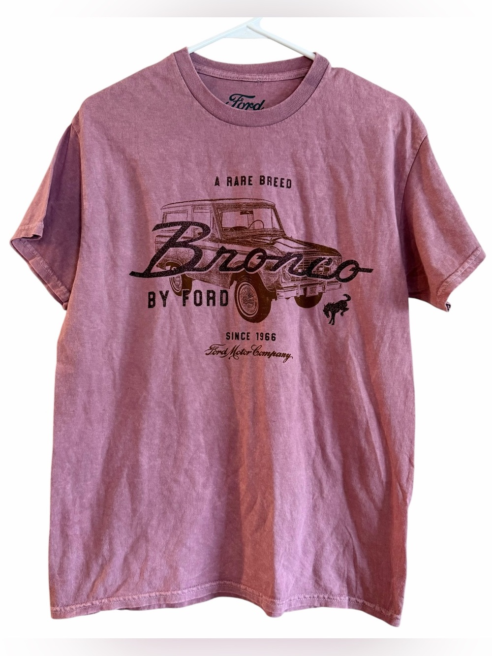 Ford Bronco Pink American Retro Car Lover
Summer Cotton Graphic Tee Size Medium